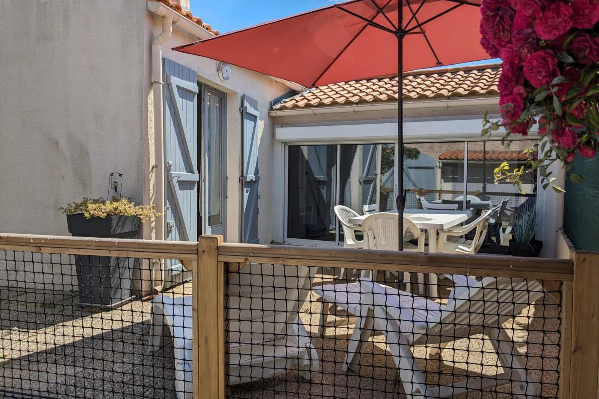 Spacious Nest With Terrace Near The Beach Saint-Hilaire-de-Talmont Buitenkant foto
